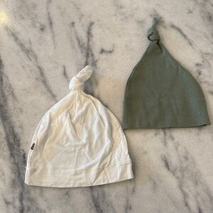 Kids Knotted Beanie Set - White and Green